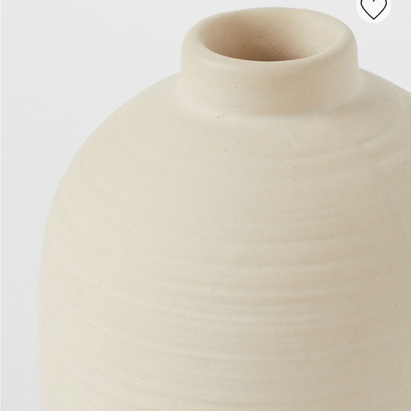 H&M SMALL STONEWARE CREAM VASE - Picture 3 of 9